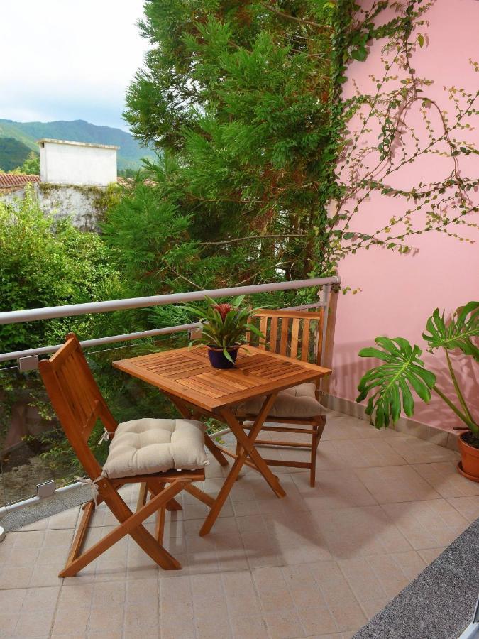 Flamingo Apartment Furnas  Bagian luar foto